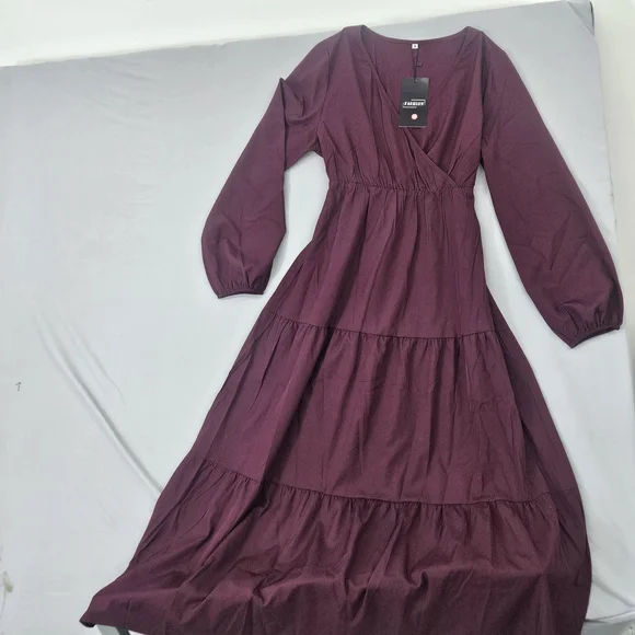 Elegant Plum Maxi Dress - Picture 2 of 6